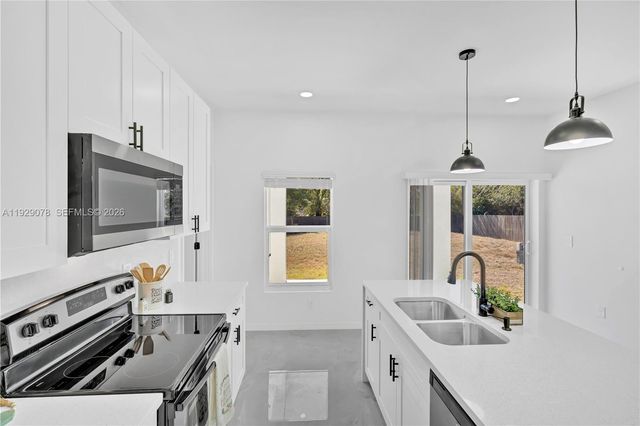 30095 Beech Rd, Punta Gorda, FL 33982