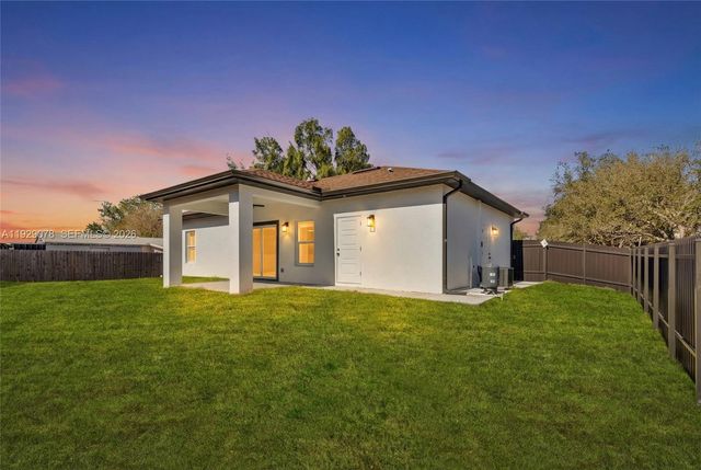 30095 Beech Rd, Punta Gorda, FL 33982