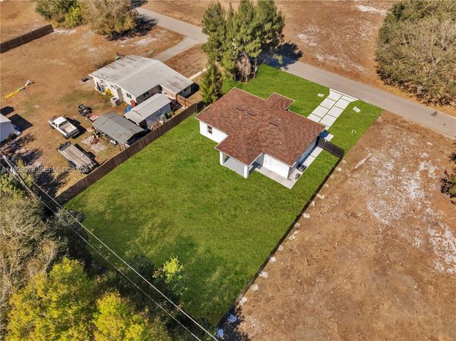 30095 Beech Rd, Punta Gorda, FL 33982