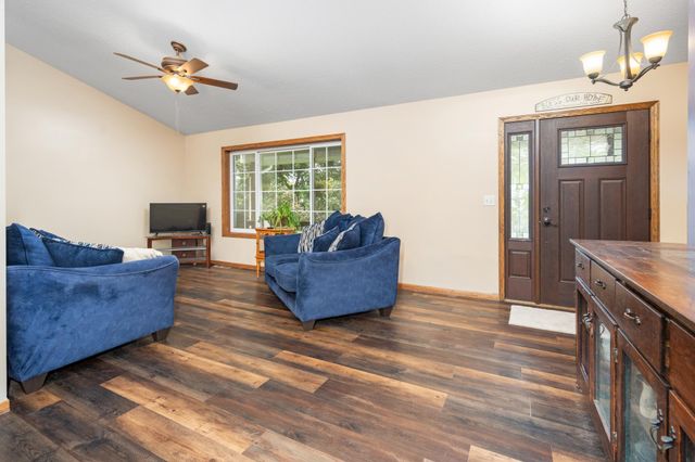 11814 35th Avenue SE, Becker, MN 55308