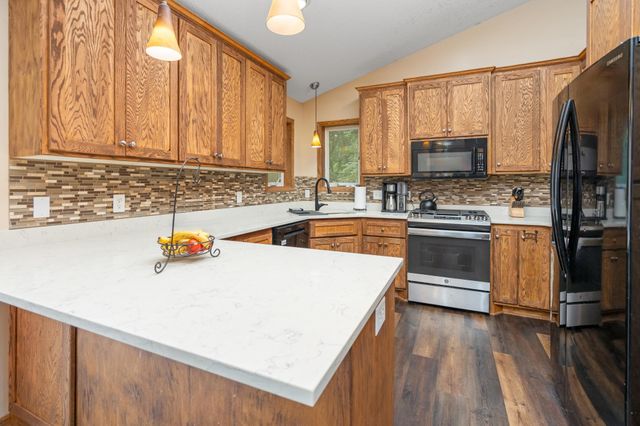 11814 35th Avenue SE, Becker, MN 55308