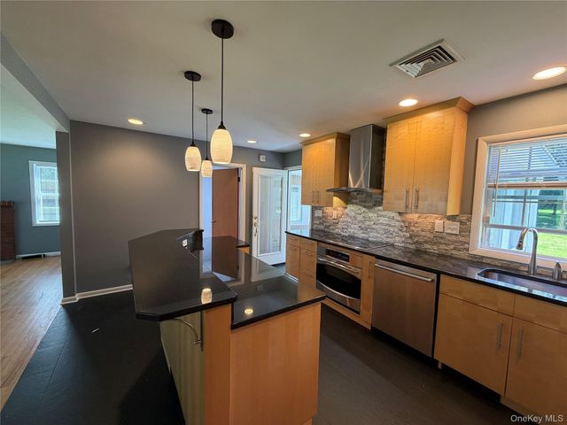 466 Route 82, Hopewell Junction, NY 12533