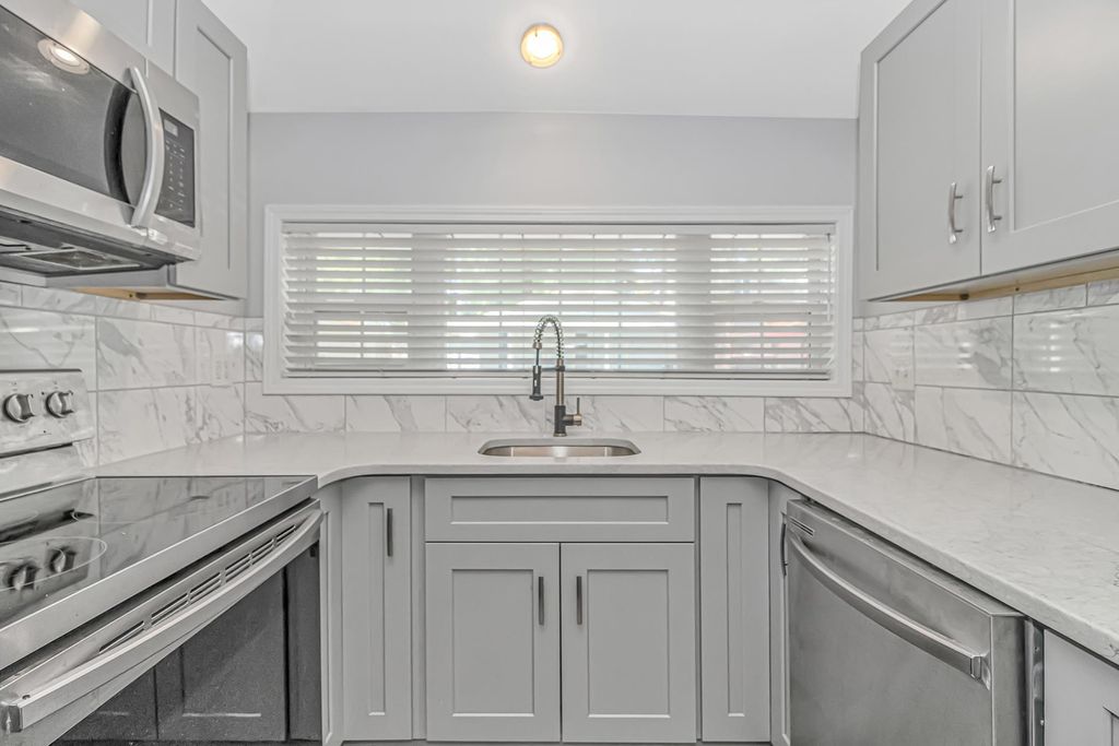 6001-1744 S Kings Hwy., Myrtle Beach, SC 29575 — photo 5