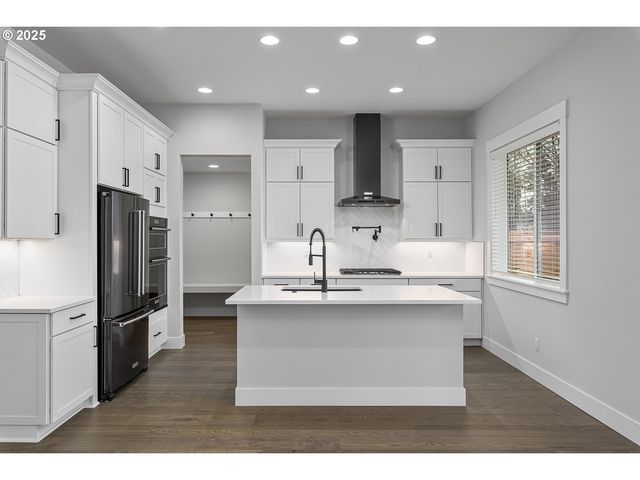 15204 Se TOWERS Ter, Milwaukie, OR 97267