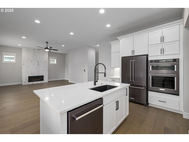 15204 Se TOWERS Ter, Milwaukie, OR 97267