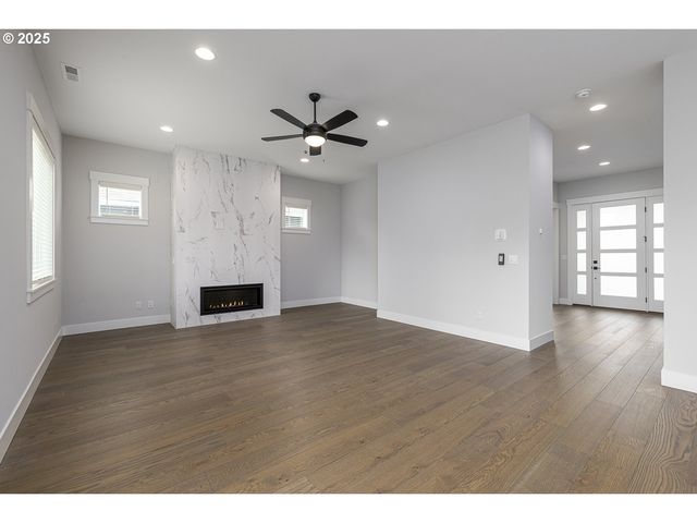 15204 Se TOWERS Ter, Milwaukie, OR 97267