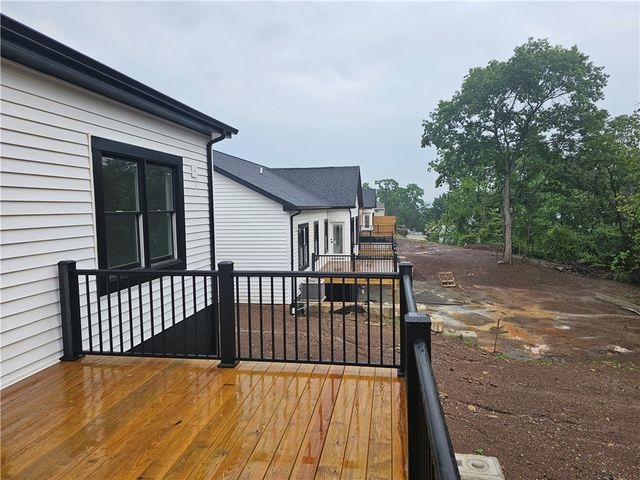 812 S Tenth St, New Stanton, PA 15697