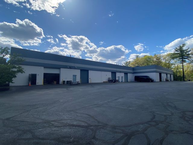 2 Park Dr, Westford, MA 01886