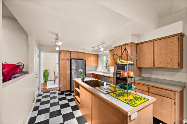 2052 E 900 S, Salt Lake City, UT 84108