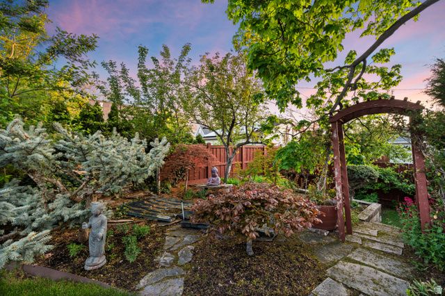 2052 E 900 S, Salt Lake City, UT 84108