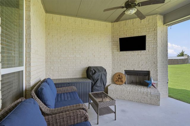 15005 Lost Wagon Street, Justin, TX 76247