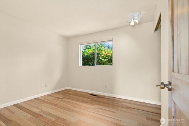 19803 Ashworth Avenue N, Shoreline, WA 98133
