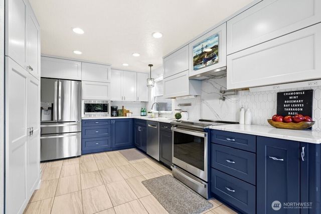 19803 Ashworth Avenue N, Shoreline, WA 98133