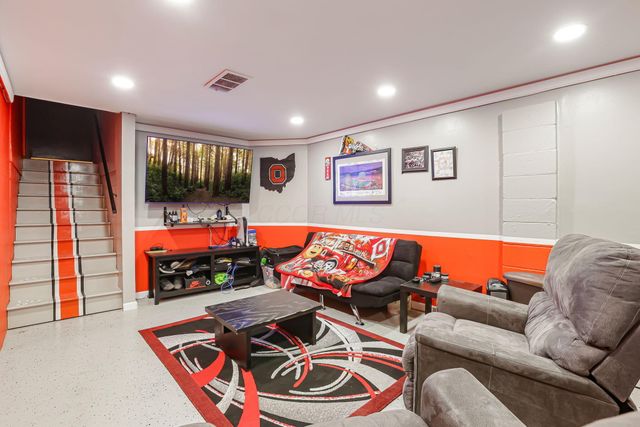 1008 Peggys Cove, Reynoldsburg, OH 43068