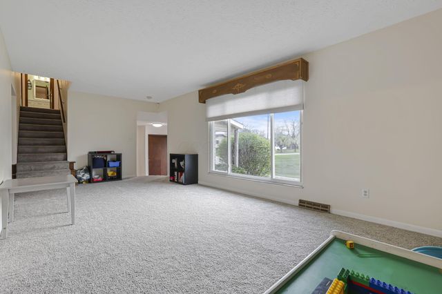 1008 Peggys Cove, Reynoldsburg, OH 43068