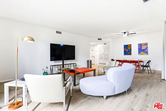 104 S Hayworth Avenue 101, Los Angeles, CA 90048