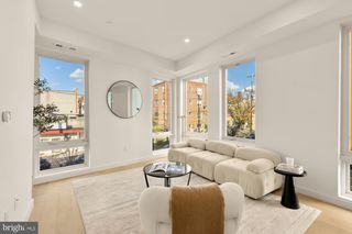 30 KENNEDY ST NW #6, Washington, DC 20011