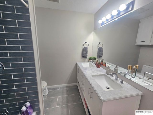 1031 BEAVER LAKE Boulevard, Plattsmouth, NE 68048