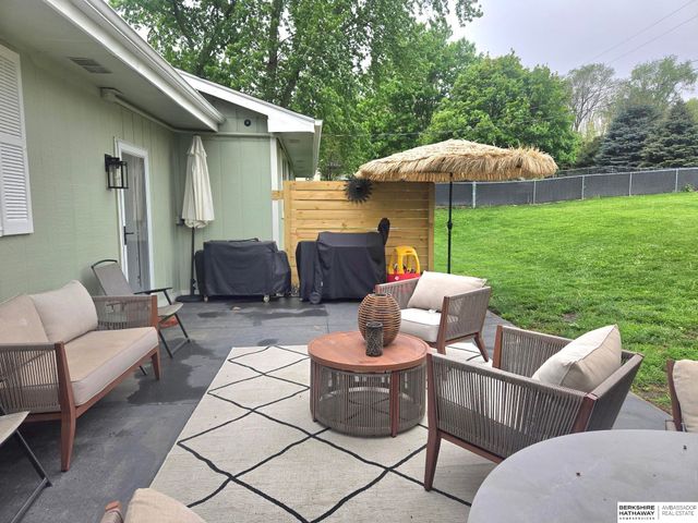 1031 BEAVER LAKE Boulevard, Plattsmouth, NE 68048