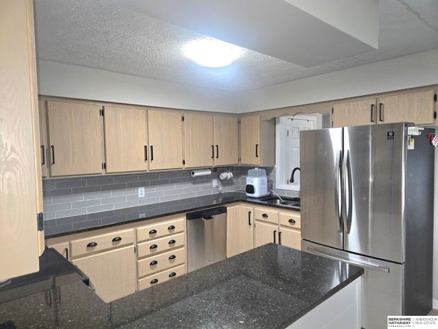 1031 BEAVER LAKE Boulevard, Plattsmouth, NE 68048