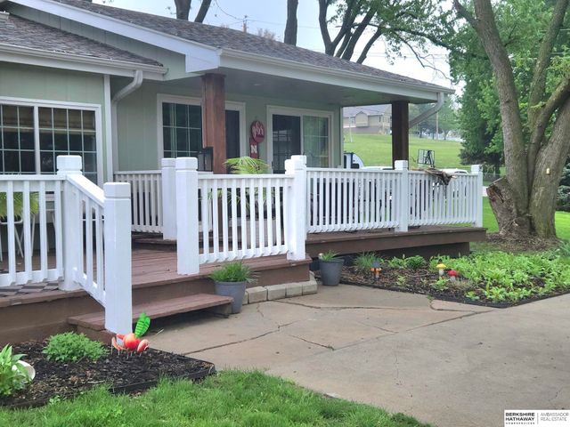 1031 BEAVER LAKE Boulevard, Plattsmouth, NE 68048