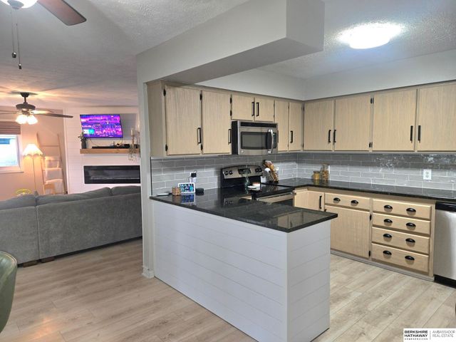 1031 BEAVER LAKE Boulevard, Plattsmouth, NE 68048