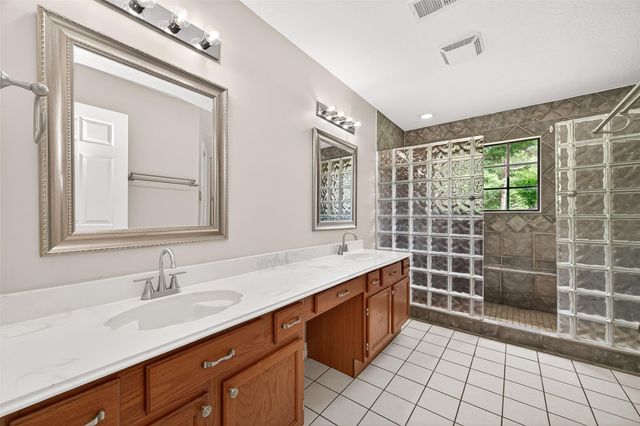 34 Green Slope Place, The Woodlands, TX 77381