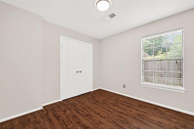 34 Green Slope Place, The Woodlands, TX 77381
