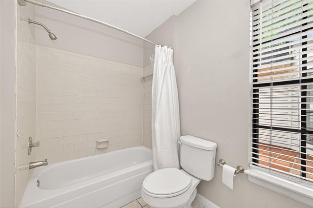 34 Green Slope Place, The Woodlands, TX 77381