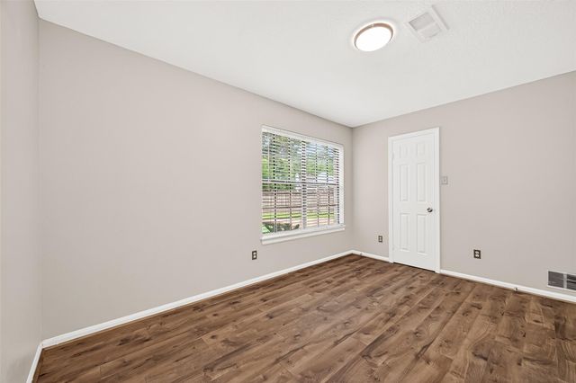 34 Green Slope Place, The Woodlands, TX 77381