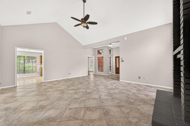 34 Green Slope Place, The Woodlands, TX 77381