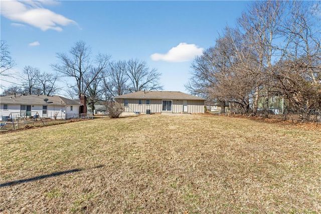 6517 Hardy Avenue, Raytown, MO 64133