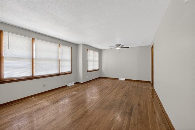 6517 Hardy Avenue, Raytown, MO 64133