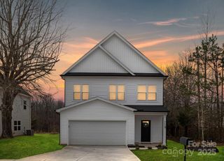 9507 Weston Woods Lane, Charlotte, NC 28216