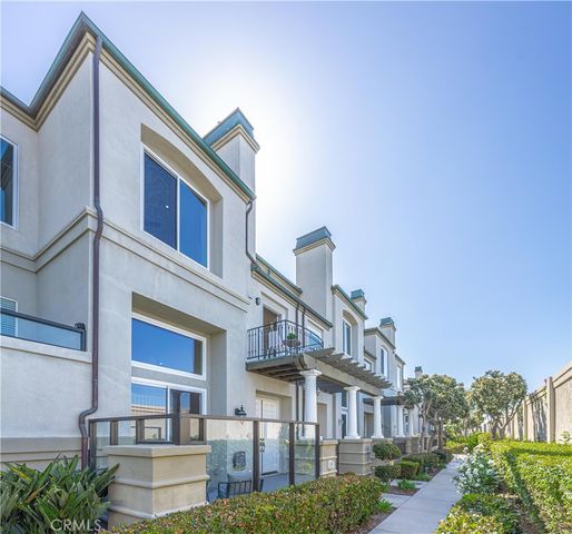 19261 Surfview, Huntington Beach, CA 92648