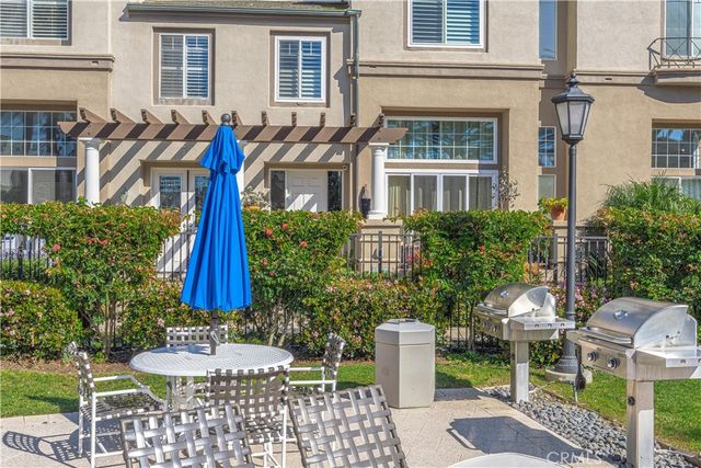 19261 Surfview, Huntington Beach, CA 92648
