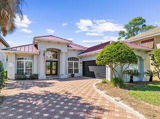 4604 Paradise Isle Isle, Destin, FL 32541