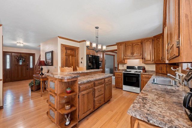 2495 SHADY OAK DRIVE, Green Bay, WI 54304