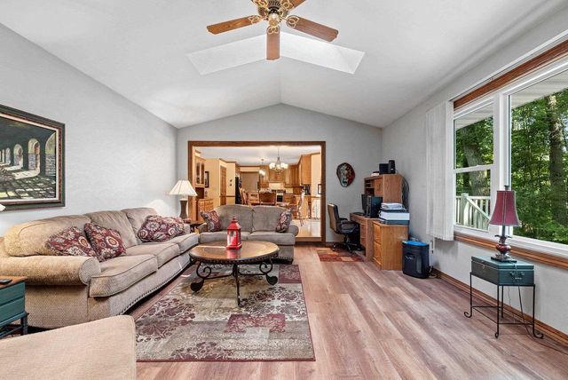 2495 SHADY OAK DRIVE, Green Bay, WI 54304