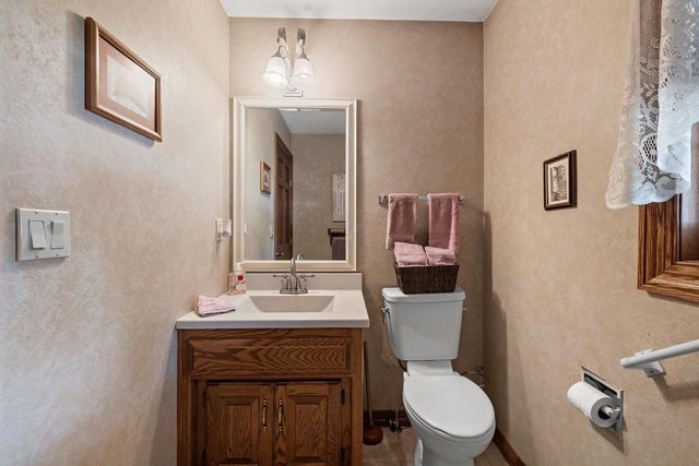 2495 SHADY OAK DRIVE, Green Bay, WI 54304