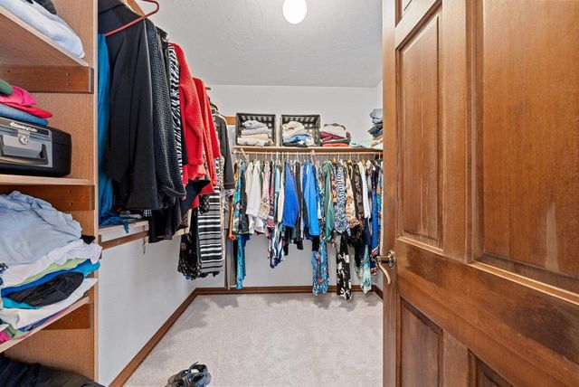 2495 SHADY OAK DRIVE, Green Bay, WI 54304