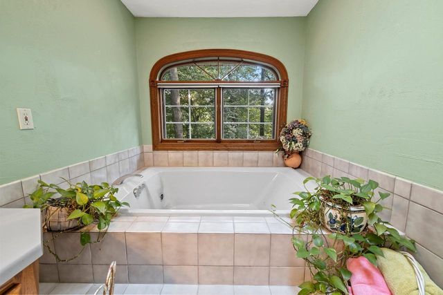 2495 SHADY OAK DRIVE, Green Bay, WI 54304