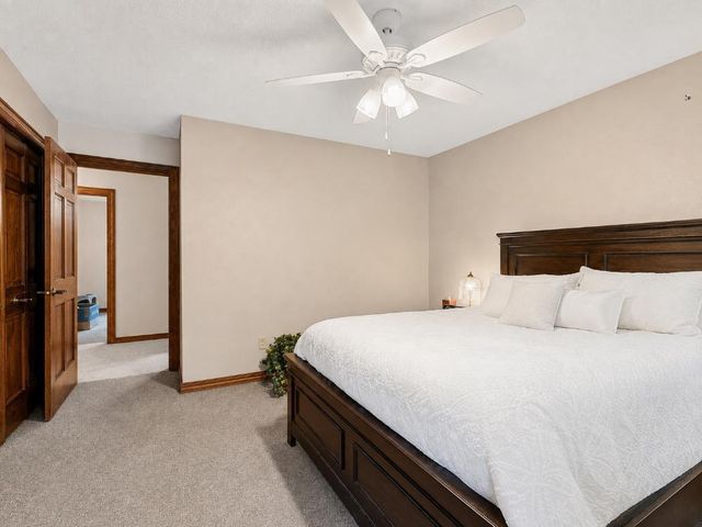 2495 SHADY OAK DRIVE, Green Bay, WI 54304