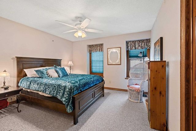 2495 SHADY OAK DRIVE, Green Bay, WI 54304