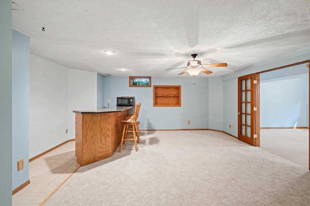 2495 SHADY OAK DRIVE, Green Bay, WI 54304
