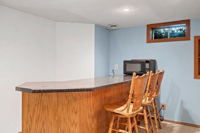 2495 SHADY OAK DRIVE, Green Bay, WI 54304