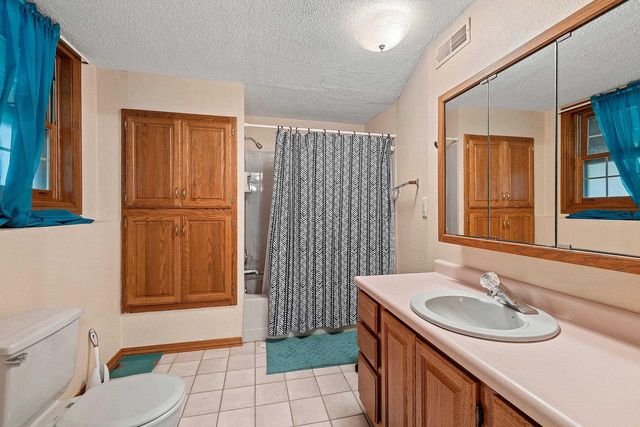 2495 SHADY OAK DRIVE, Green Bay, WI 54304