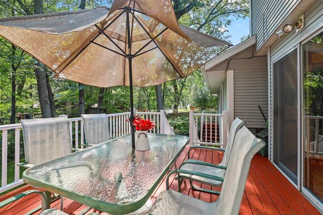 2495 SHADY OAK DRIVE, Green Bay, WI 54304