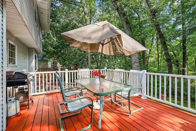 2495 SHADY OAK DRIVE, Green Bay, WI 54304