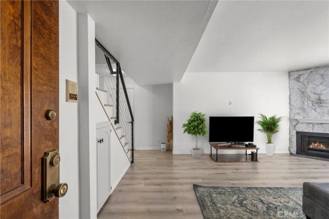 11274 Morrison Street 2, North Hollywood, CA 91601